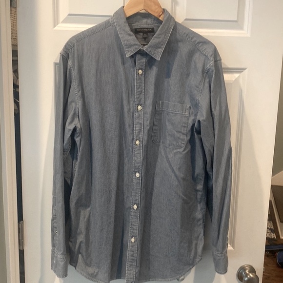 Banana Republic Men’s long sleeve button up, XL navy denim Durable fabric like N - Picture 14 of 16
